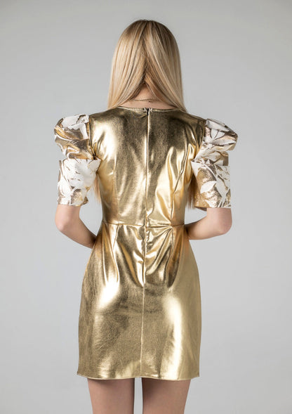 Златна рокля с ефектен ръкав Didro