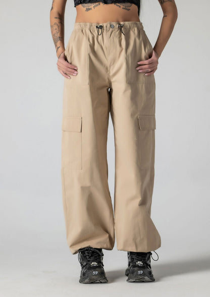 Карго панталон в бежов цвят Didro